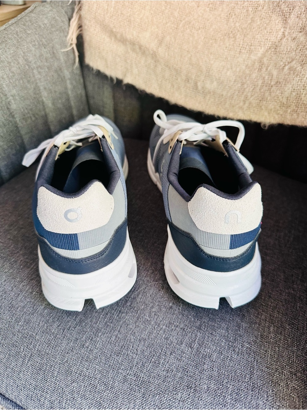 On Cloudrift Mens Shoes - Picture 6 of 7